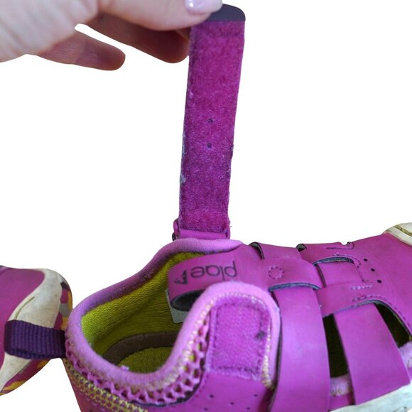 Plae sam-2-0 Toddler Size 6 Fuchsia‎ Sandals With Velcro Straps & Rubber Soles - Picture 11 of 11